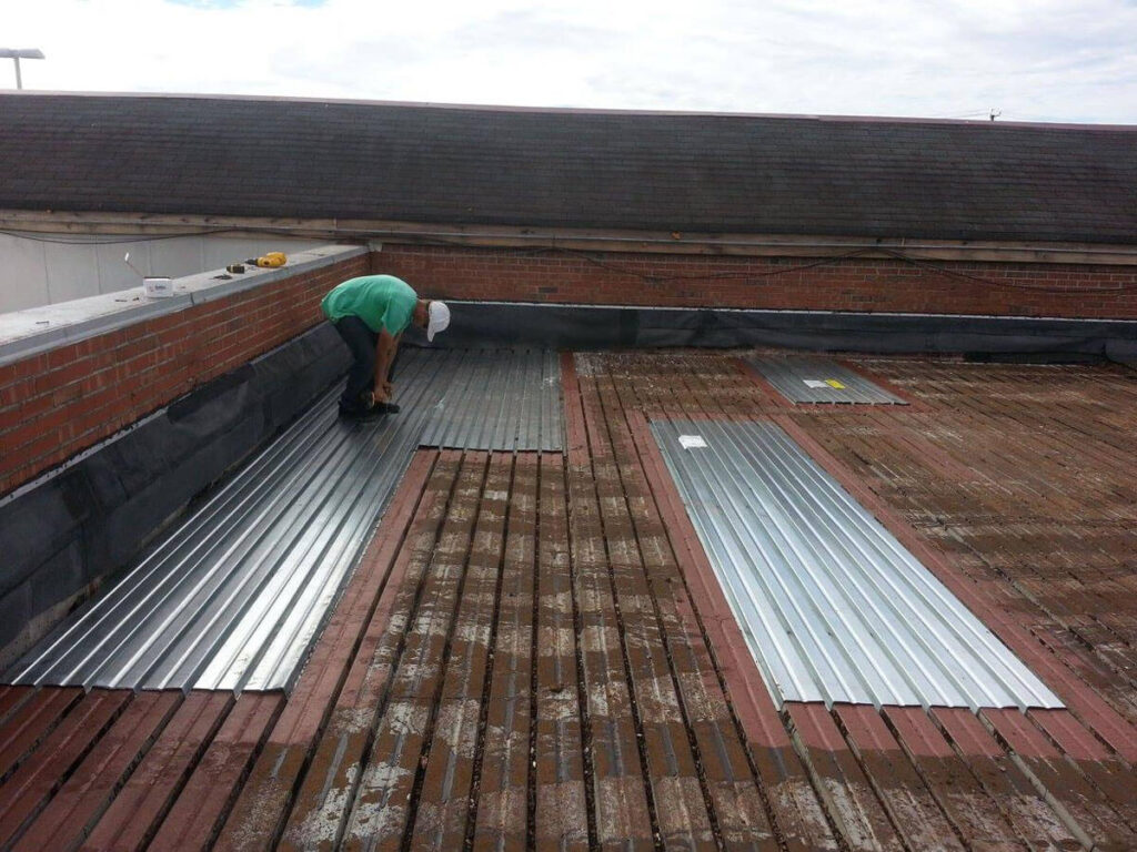 Metal Roof Replacement-Metro Metal Roofing Company of Orlando